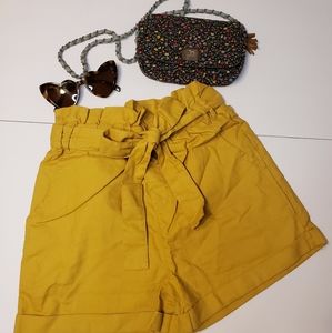 High waisted Mustard Shorts